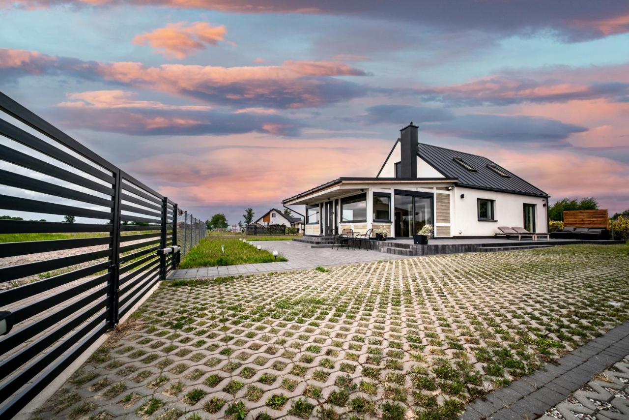 Domek Hot Tub Jacuzzi Chillout Kolobrzeg Exterior photo